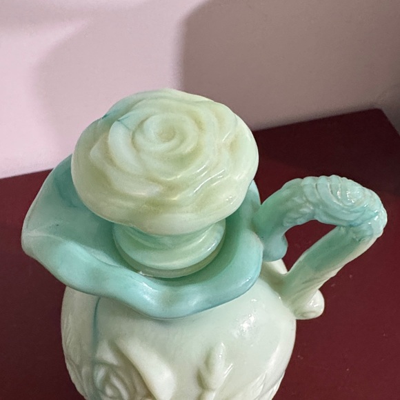 Vintage Avon Green Glass Vase with Floral Design - Picture 3 of 7